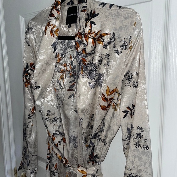 Dynamite Printed Robe/Cardigan - Picture 7 of 7
